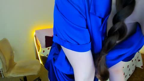 alluringeyess online show from May 28, 5:33 pm