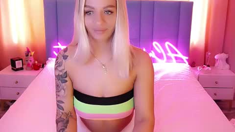 AlwaysHot online show from March 8, 3:17 am