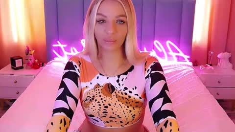 AlwaysHot online show from March 10, 3:23 am