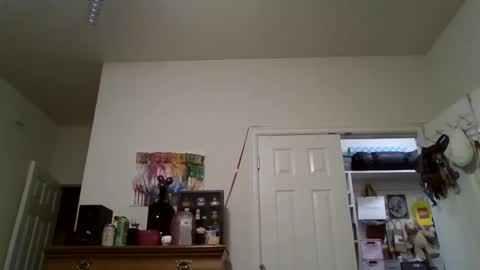 Snapshot of ally12334 chatting on September 24, 1:12 am ally12334 online show from September 24, 1:12 am