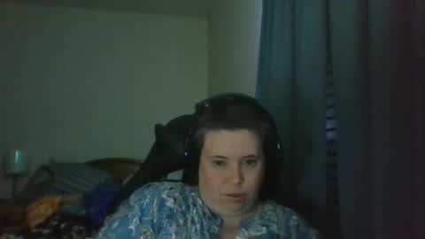 Snapshot of ally12334 chatting on January 1, 12:32 am ally12334 online show from January 1, 12:32 am