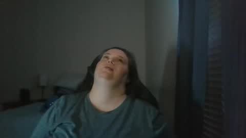 Snapshot of ally12334 chatting on January 28, 12:05 am ally12334 online show from January 28, 12:05 am