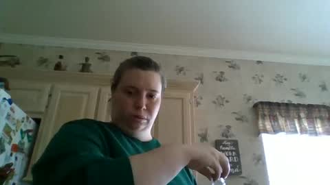 Snapshot of ally12334 chatting on October 27, 3:56 pm ally12334 online show from October 27, 3:56 pm