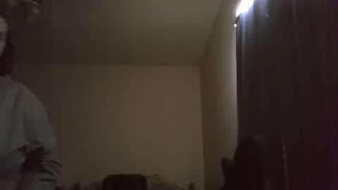 Snapshot of ally12334 chatting on February 18, 12:59 am ally12334 online show from February 18, 12:59 am