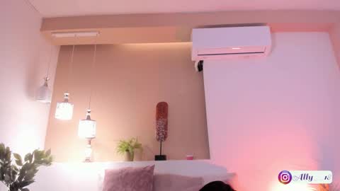 Ally  online show from September 15, 4:14 am