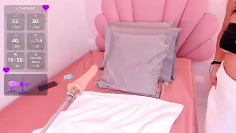 Allyson online show from October 2, 9:02 pm