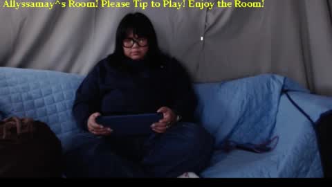 Allyssamay online show from March 14, 1:48 pm