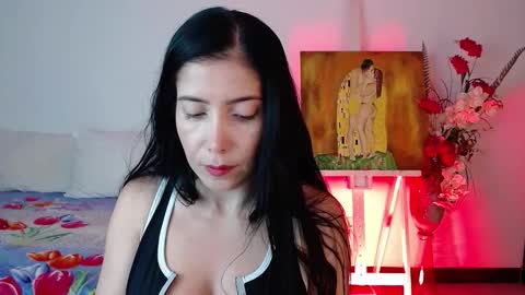 alma_art_ online show from September 22, 9:08 pm