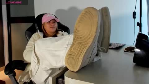 ALMA FENIX  online show from March 20, 1:27 pm