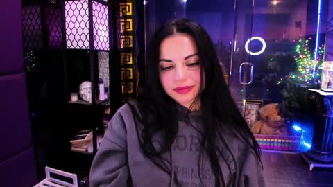 Alma online show from October 24, 8:15 am