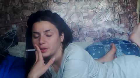 Almah online show from April 15, 12:30 pm