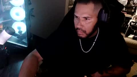 simplyfaded online show from May 29, 10:35 am