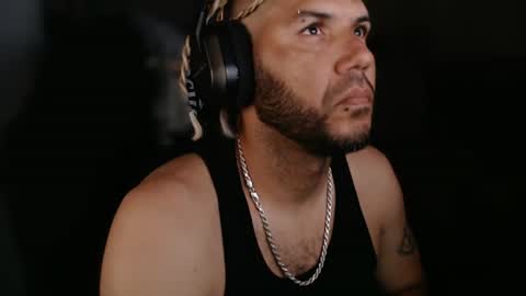 simplyfaded online show from July 4, 11:03 am