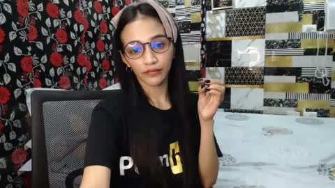 Alondra  online show from January 12, 2:35 am