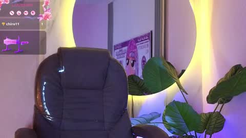 alondra_king online show from April 14, 8:06 am