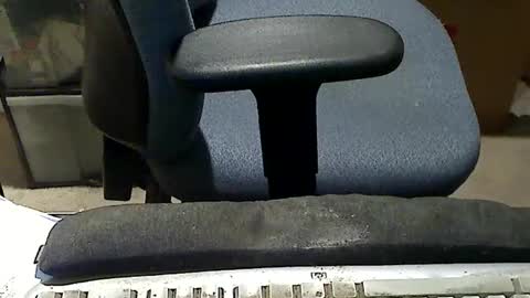 Loooopy online show from March 8, 6:37 pm