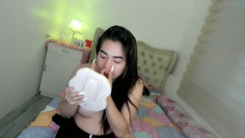 alovelydollnica online show from November 25, 12:42 am