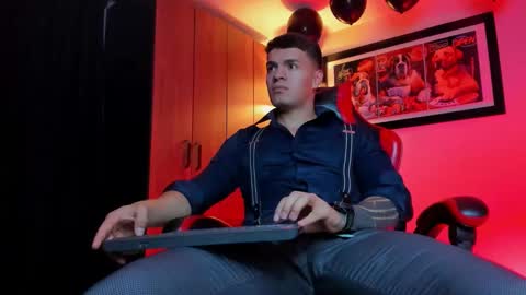 alpha_dominus_ online show from November 27, 5:15 am