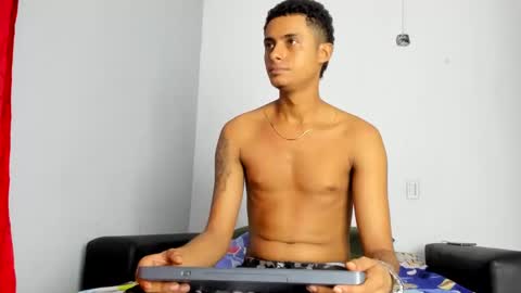 Snapshot of alpha_smit chatting on March 12, 9:02 am alpha smit online show from March 12, 9:02 am