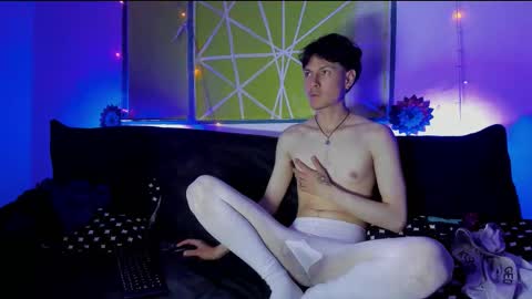 Dioniso online show from February 12, 7:17 pm