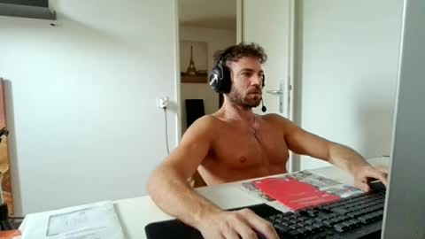 alphah_hunk online show from June 12, 10:03 am