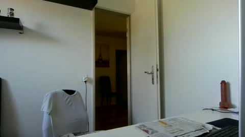 alphah_hunk online show from May 8, 11:16 am