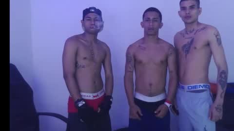 alphas_latins online show from April 1, 5:41 am
