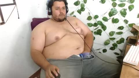 Snapshot of altairstudiosboy chatting on October 2, 9:46 pm Jhosep online show from October 2, 9:46 pm