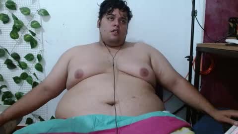 Snapshot of altairstudiosboy chatting on February 15, 11:25 pm Jhosep online show from February 15, 11:25 pm