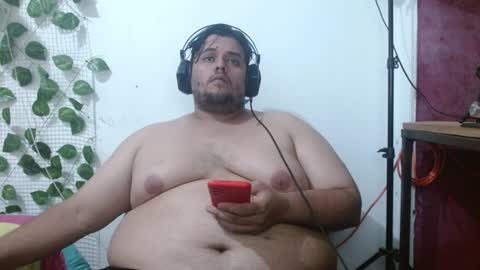 Snapshot of altairstudiosboy chatting on January 24, 2:18 am Jhosep online show from January 24, 2:18 am