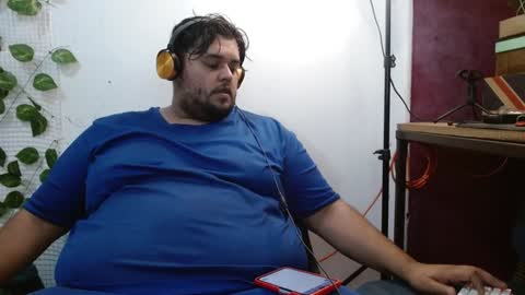 Snapshot of altairstudiosboy chatting on February 2, 1:19 pm Jhosep online show from February 2, 1:19 pm