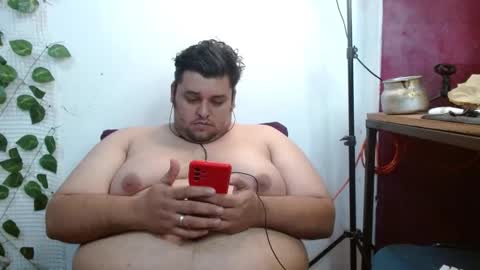 Snapshot of altairstudiosboy chatting on February 24, 11:54 am Jhosep online show from February 24, 11:54 am