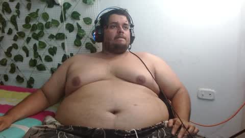 Snapshot of altairstudiosboy chatting on January 25, 1:43 am Jhosep online show from January 25, 1:43 am