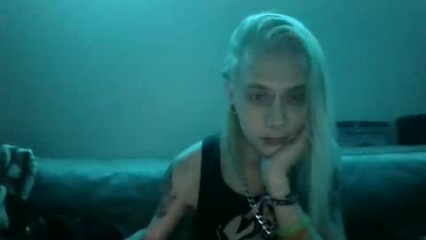 altboy010 online show from December 21, 10:05 pm