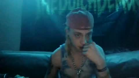 altboy010 online show from March 29, 6:20 pm