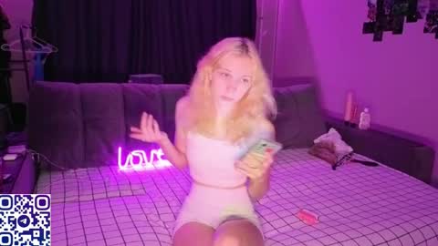 May online show from October 19, 4:11 pm