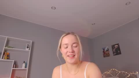 Snapshot of aluntick chatting on February 25, 5:08 pm Amelia NEXT STREAM  online show from February 25, 5:08 pm