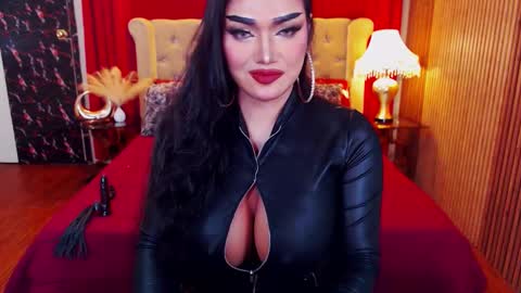 Alura Jhenson online show from November 1, 9:58 pm