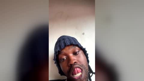 alwayshappyinhere online show from December 21, 1:28 pm