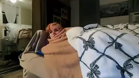 Alyce in Wonderland online show from May 24, 3:14 am