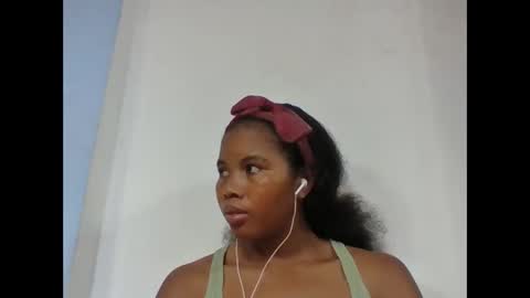 alydie7 online show from April 24, 5:59 pm