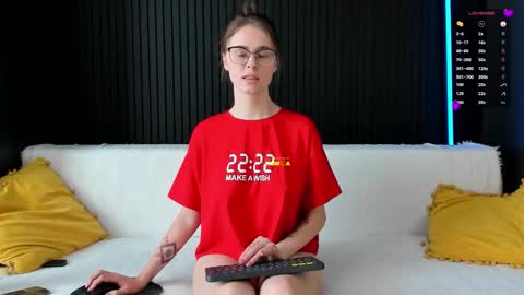 Alena online show from March 14, 1:26 pm