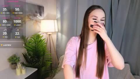 Mona online show from May 26, 4:24 pm