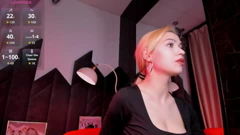 Alysia online show from May 22, 11:17 am