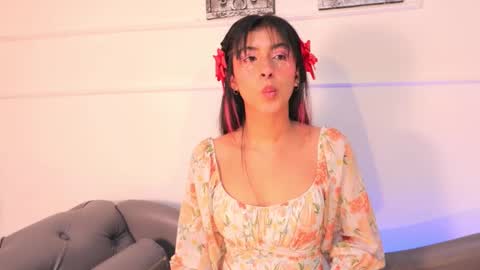 Snapshot of alyssa_joness chatting on October 21, 4:39 am alyssa_joness online show from October 21, 4:39 am