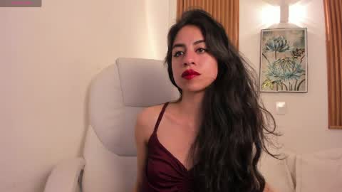 alyssabeauty_ online show from April 9, 3:18 pm