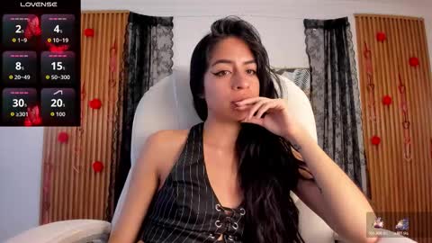 alyssabeauty_ online show from February 24, 9:40 pm