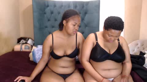 alyssabrownx online show from June 24, 5:47 am