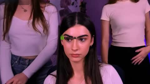 alyssamoan online show from November 27, 2:14 pm