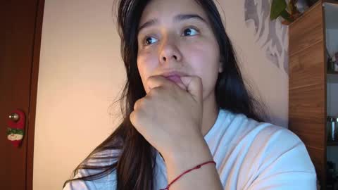 alyssia wolds online show from March 27, 3:01 am